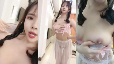  바람둥이 여사친은, 내내 얼굴을 내밀고 정취를 느끼며 유혹하고, 늑대친구와 교감하여 지휘를 듣는다. 유축기에 달걀을 넣어 젖꼭지를 자극하고, 소품을 꽂으면 모소혈이 없어 자극을 준다.