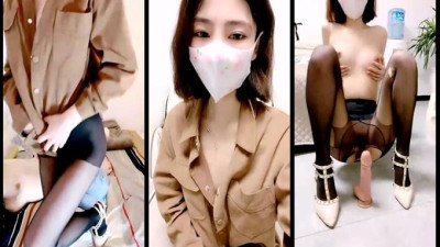  분위기 미녀 언니!절친녀와 동수!욕조에 함께 몸을 담그고, 검정 다리로 몸을 가누고, 옷을 가누고, 자리를 잡고 앉습니다.